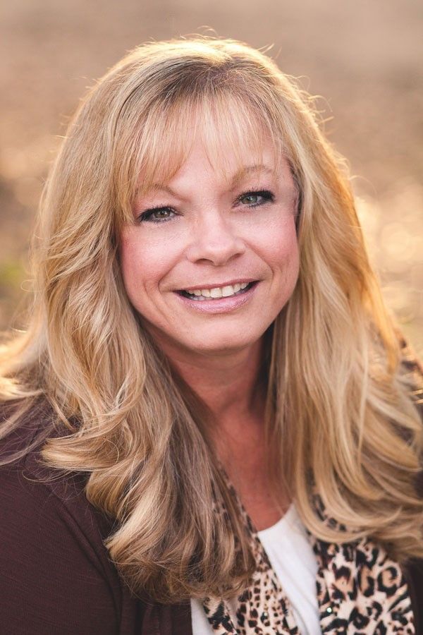 MICHELLE BAKER HEADSHOT